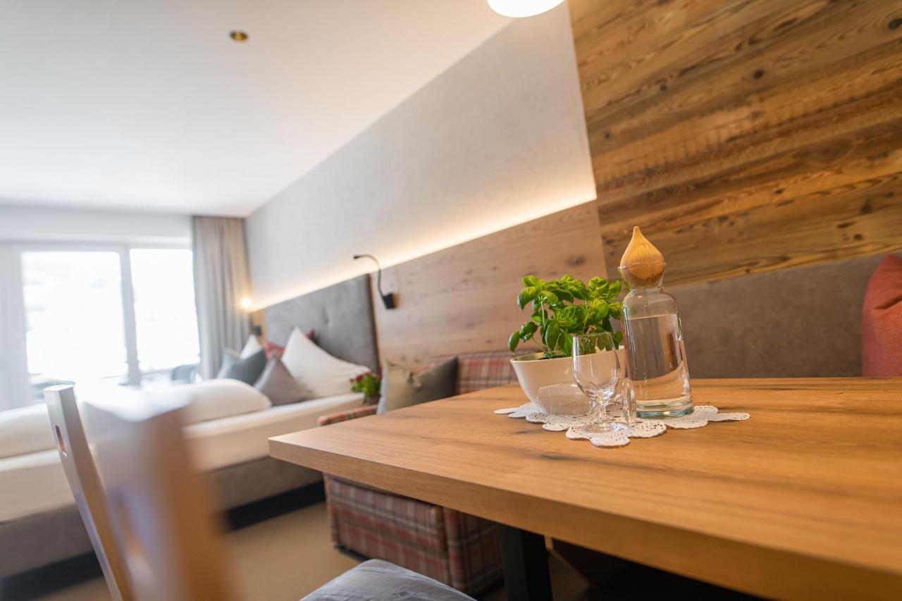 Aparthotel Hochland Gmbh Nauders Dış mekan fotoğraf