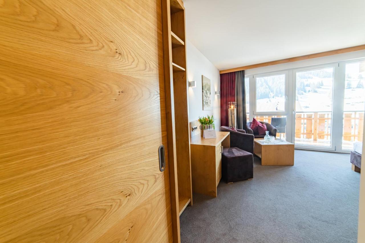 Aparthotel Hochland Gmbh Nauders Dış mekan fotoğraf