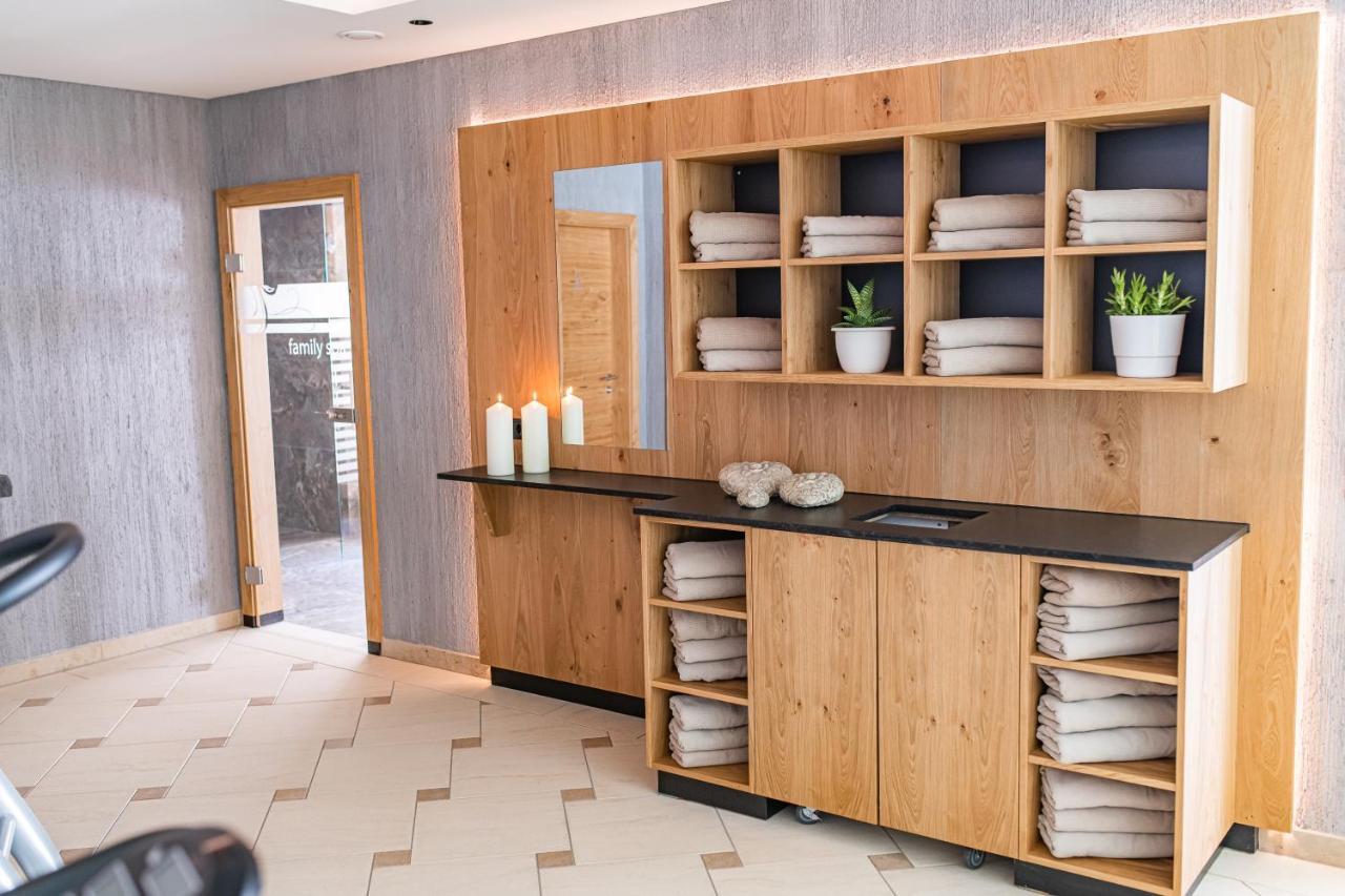 Aparthotel Hochland Gmbh Nauders Dış mekan fotoğraf