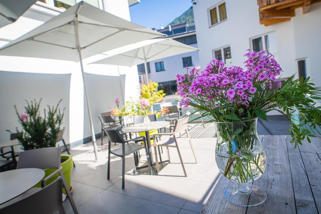 Aparthotel Hochland Gmbh Nauders Dış mekan fotoğraf